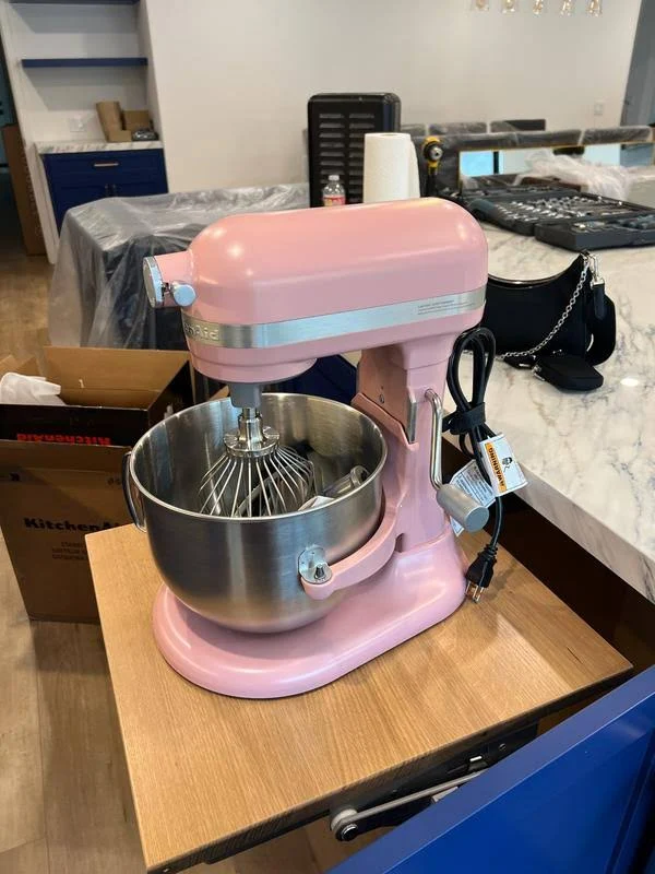 7 Quart Bowl-Lift Stand Mixer